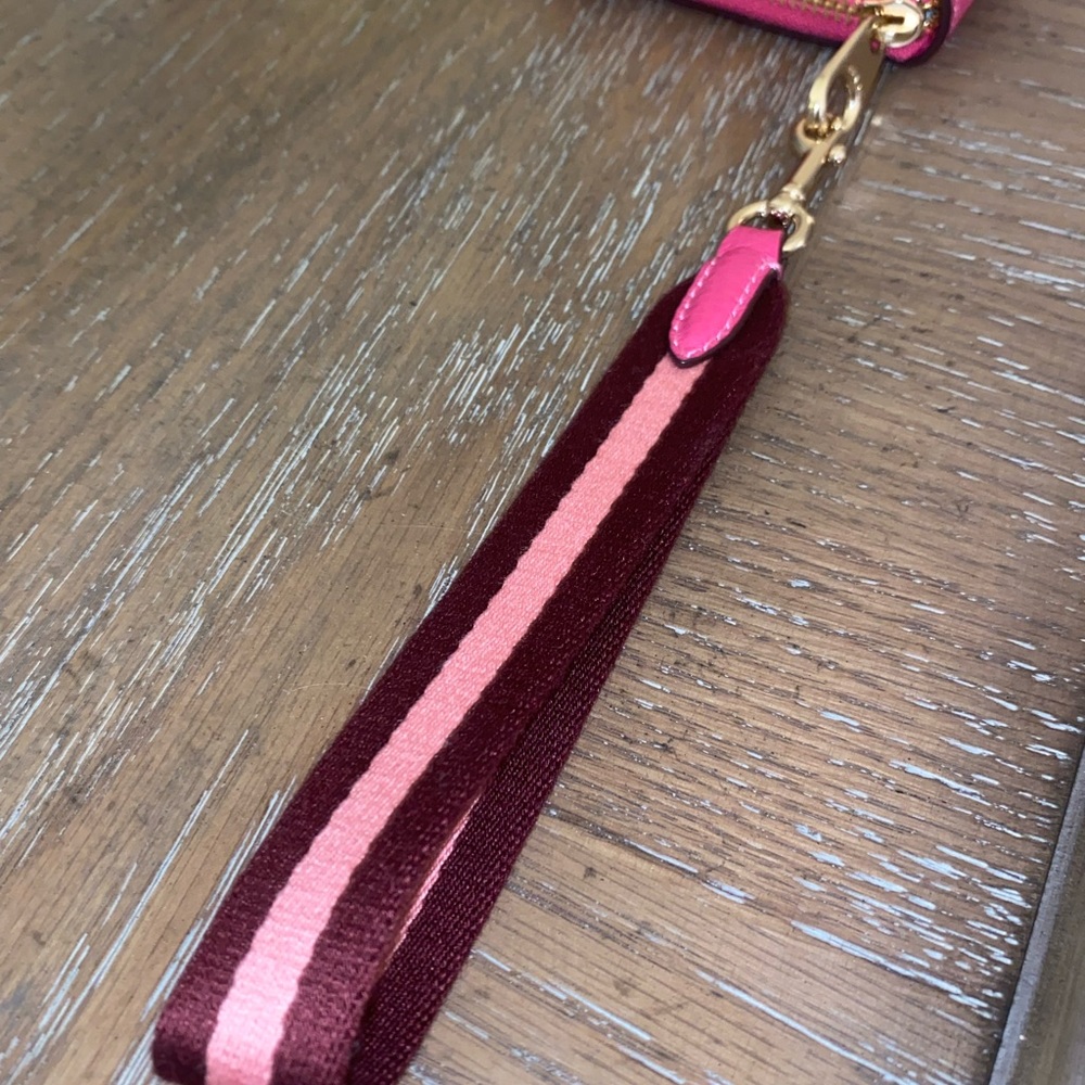 Coach Wallet - Picture 4 of 4